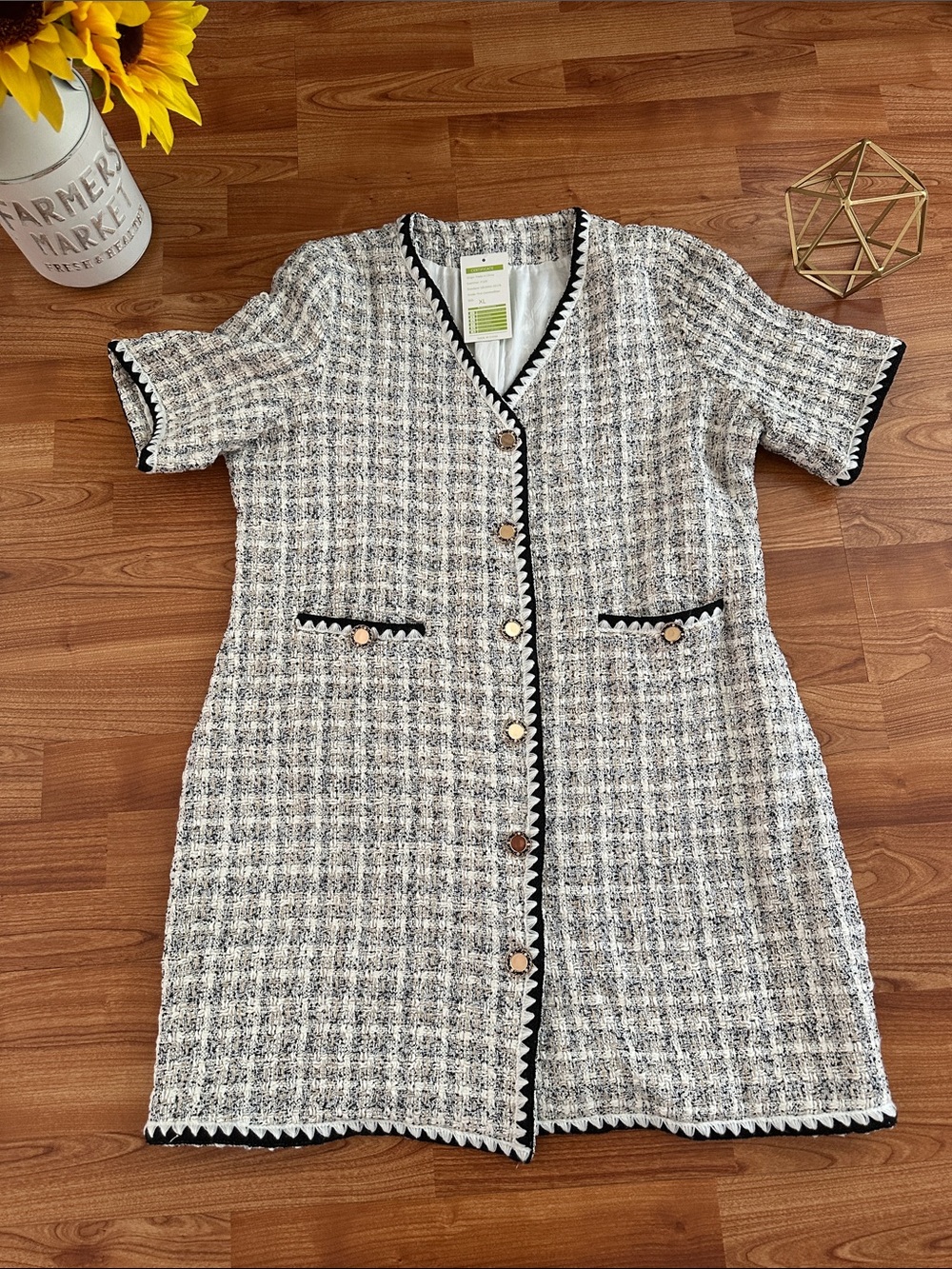 Classic Ivory and Black Tweed Dress Coat - Unbranded